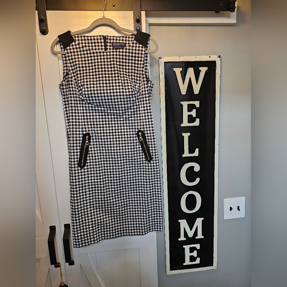 Jones New York  Signature black and white stretch dress.